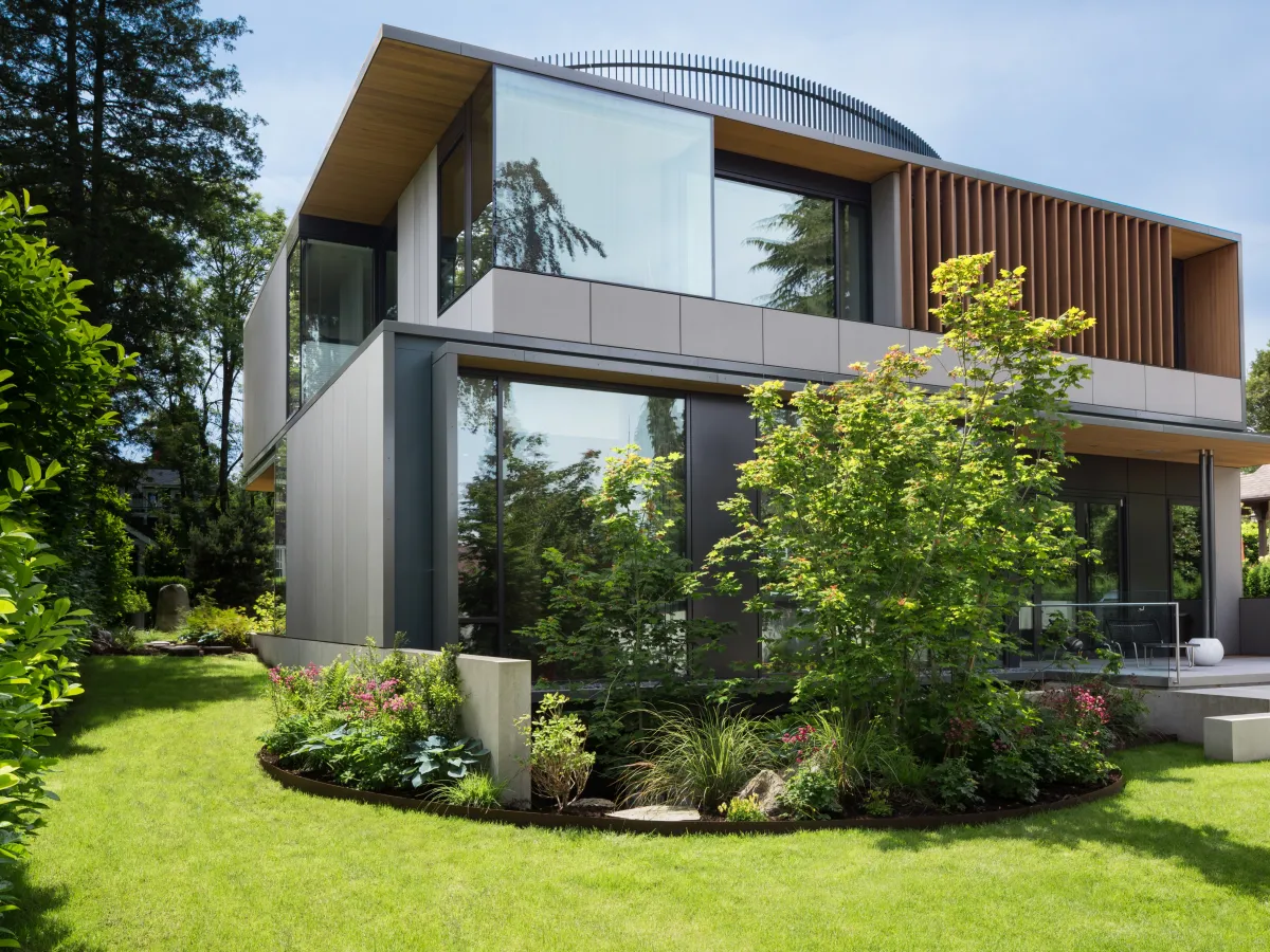 Blackcomb Raico West 5Th Ave 2 2 2