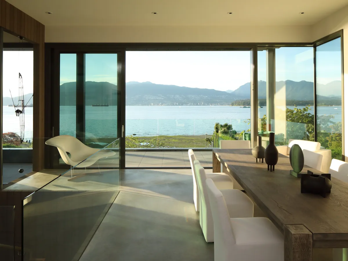 Vancouver residence sliding door curtain wall 2