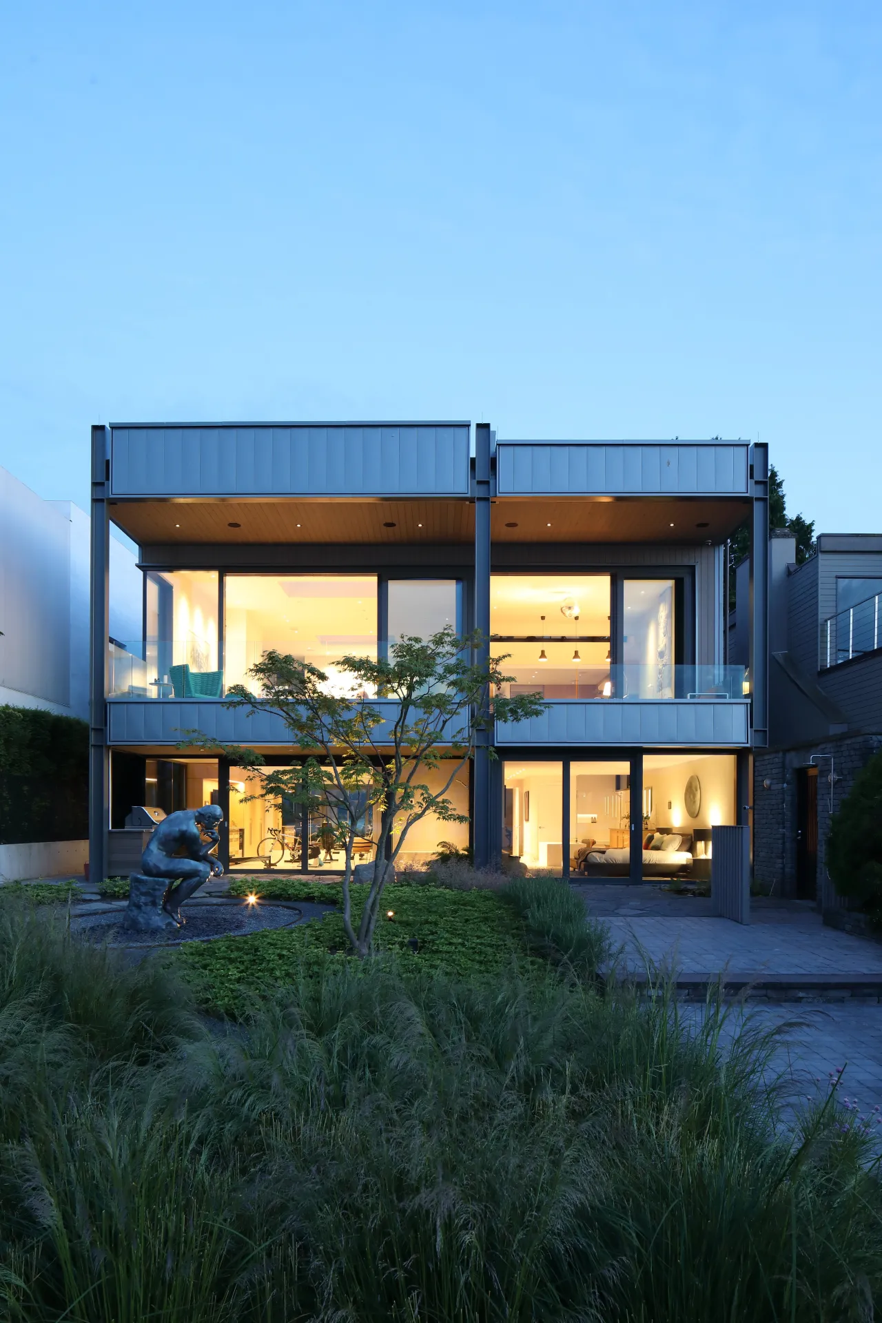 Vancouver residence sliding door curtain wall exterior 1