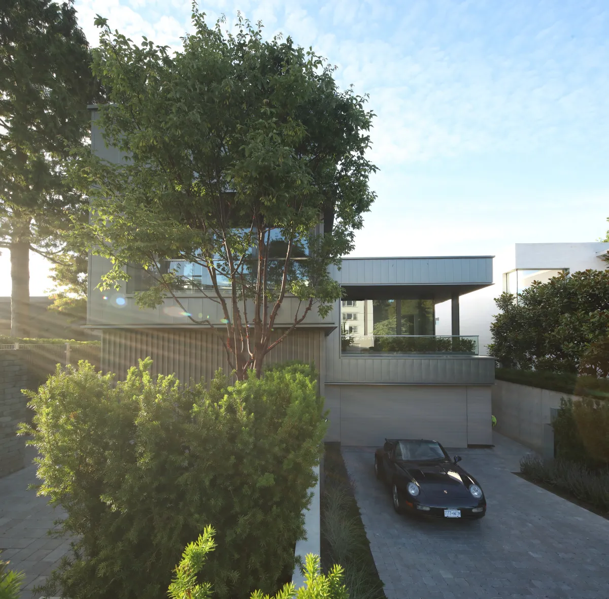 Vancouver residence sliding door curtain wall 4