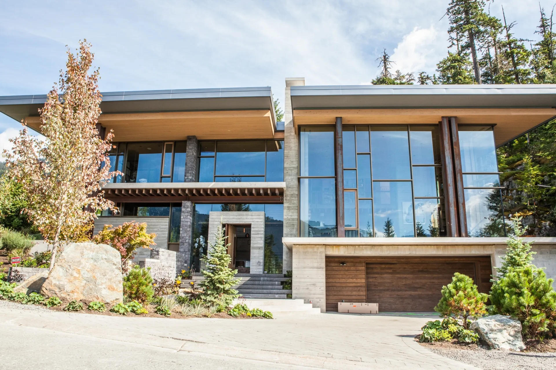 Whistler residence raico thermhi wood curtain wall windows 5