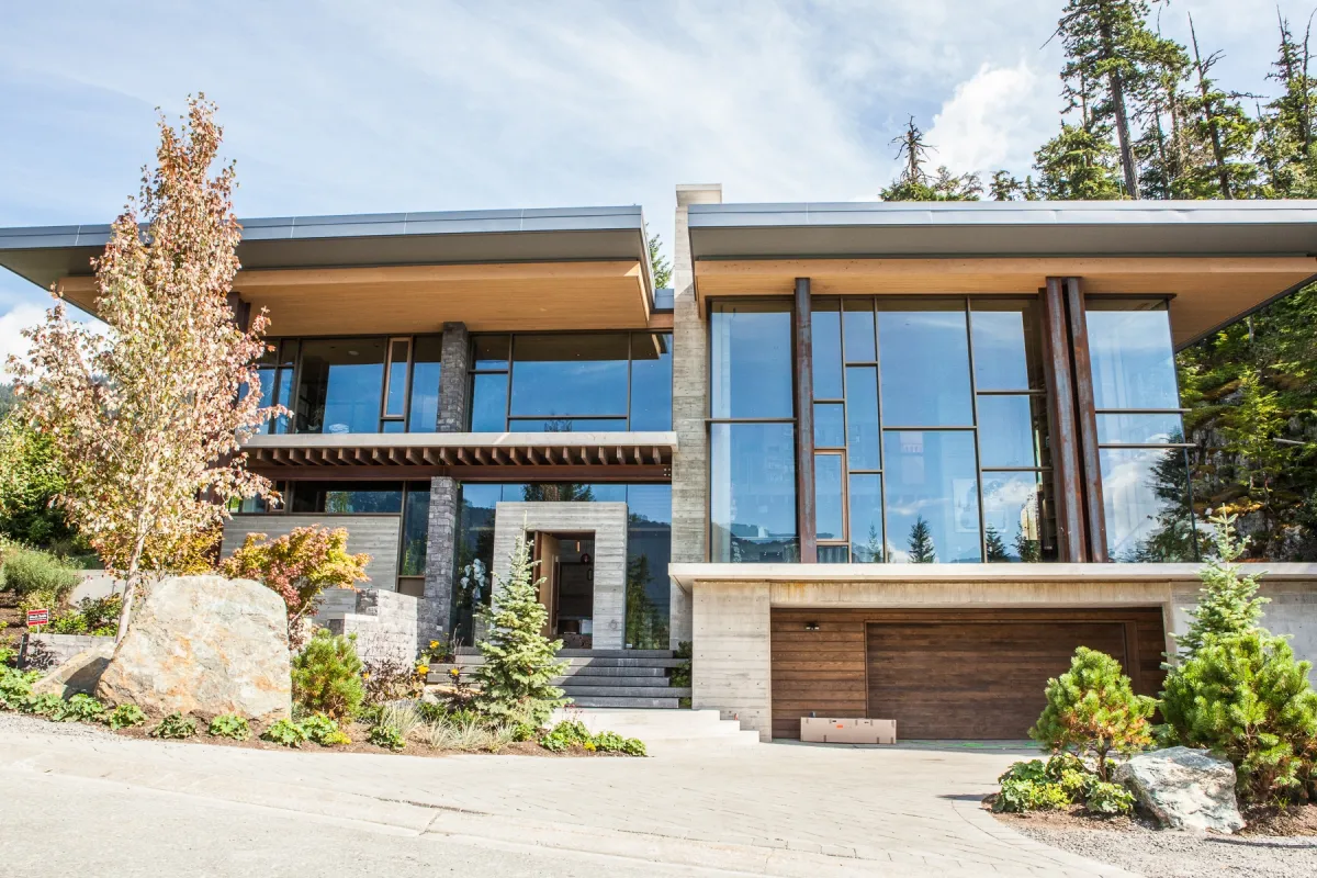 Whistler residence raico thermhi wood curtain wall windows 5