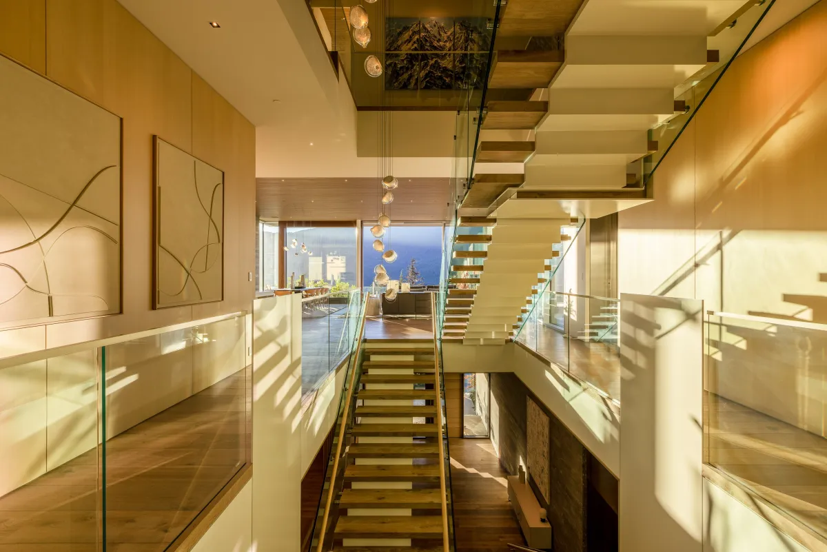 K58 whistler guardrail glass staircase luxury house 3