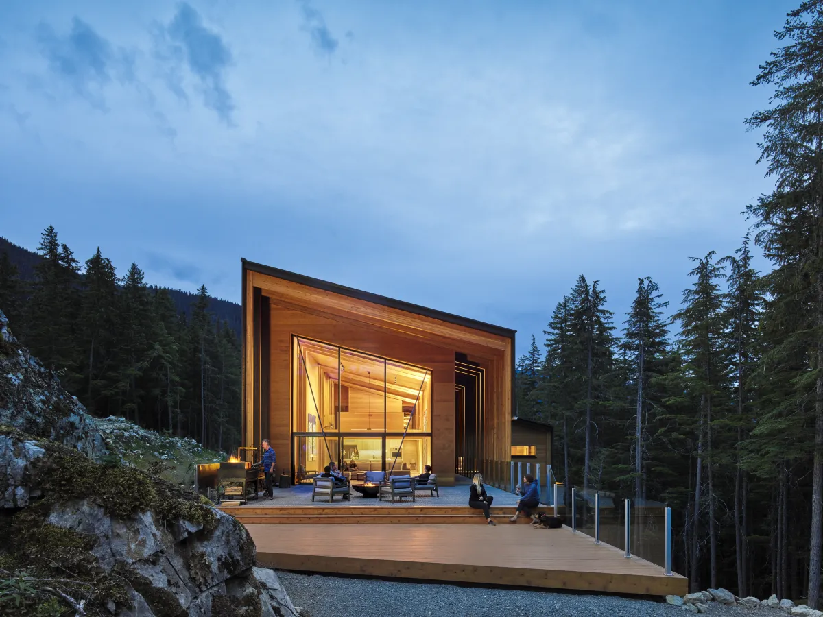 Soo valley cabine curtain wall wood windows raico thermhi 1