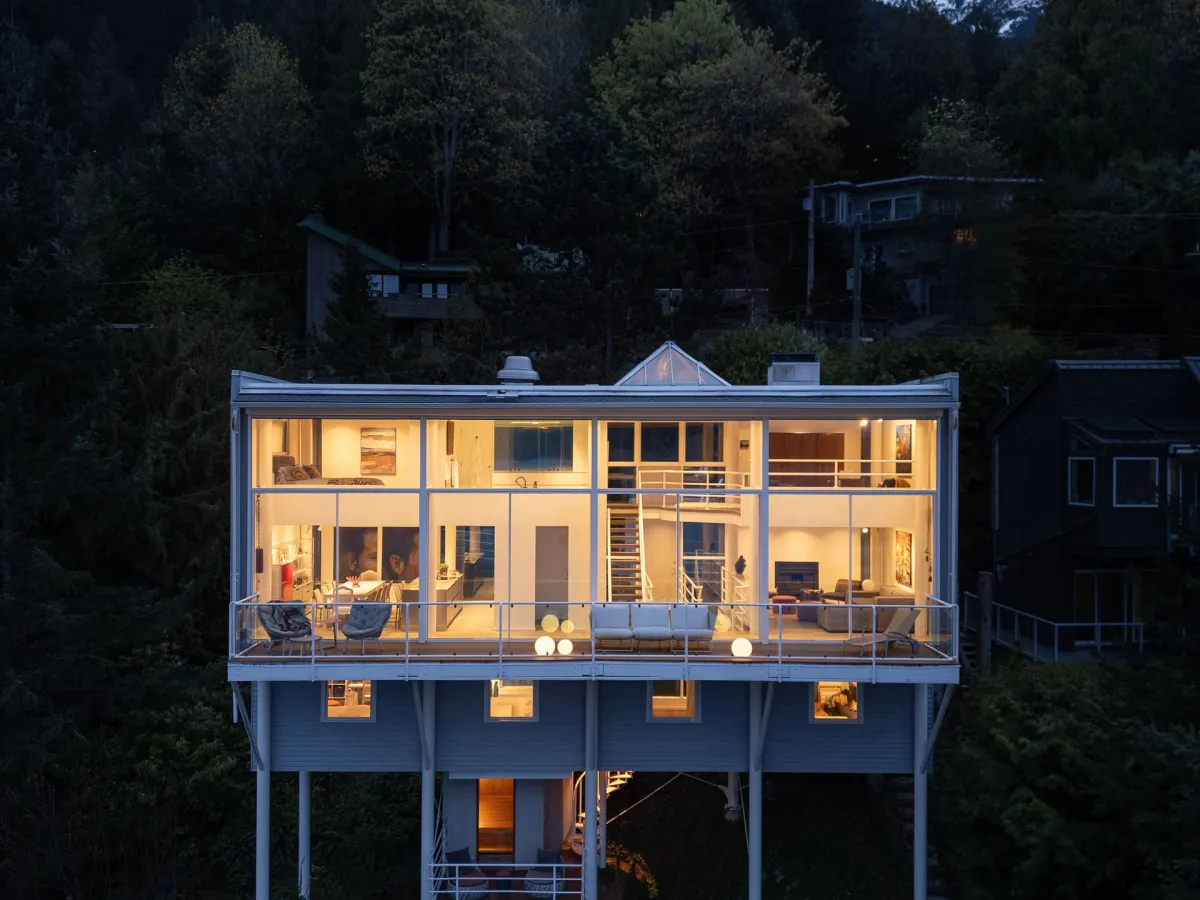 Lions-bay-residence-raico-aluminum-windows-curtain-wall-glass-architect-house