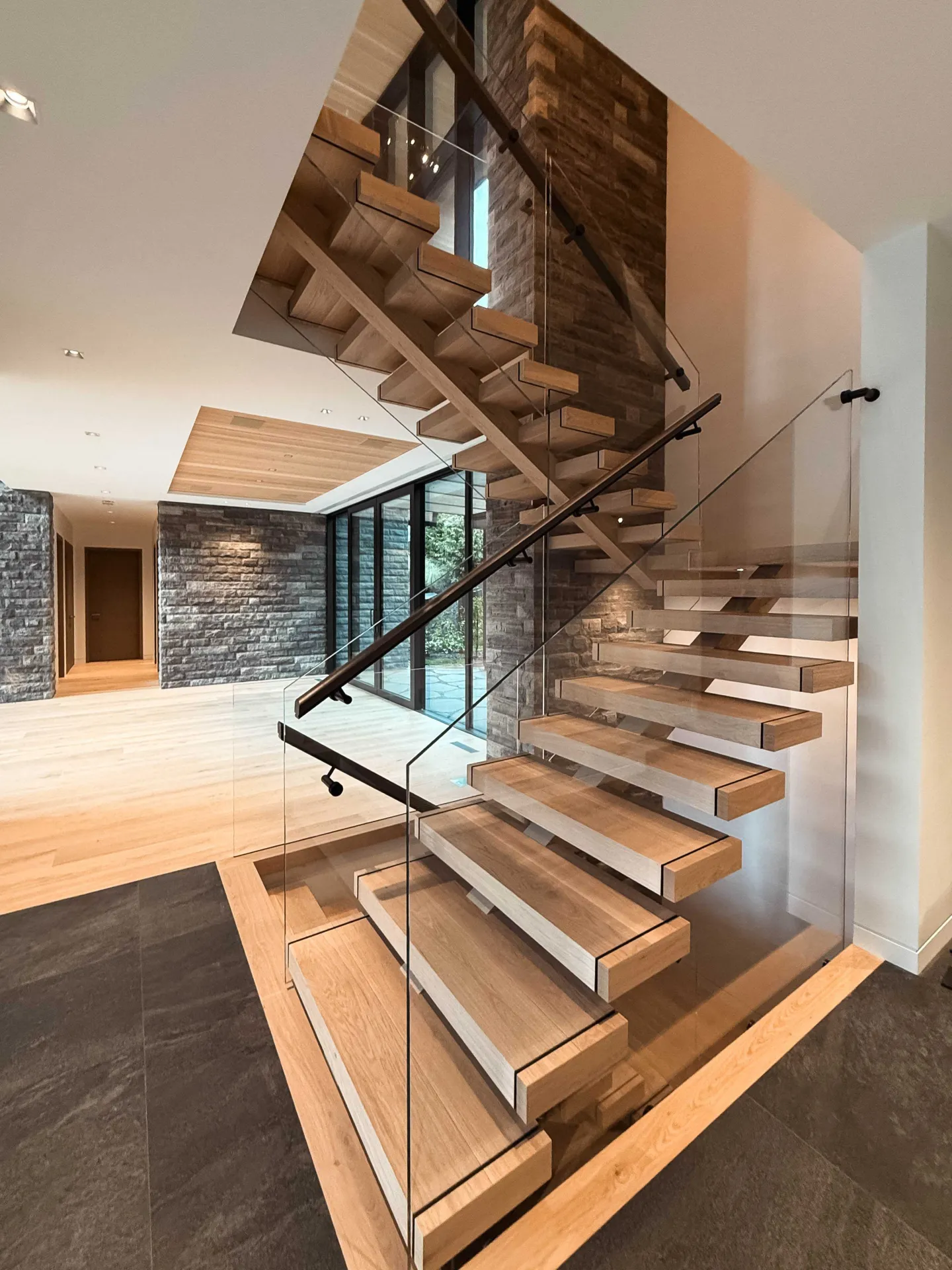 Horstman guardrail glass staircase