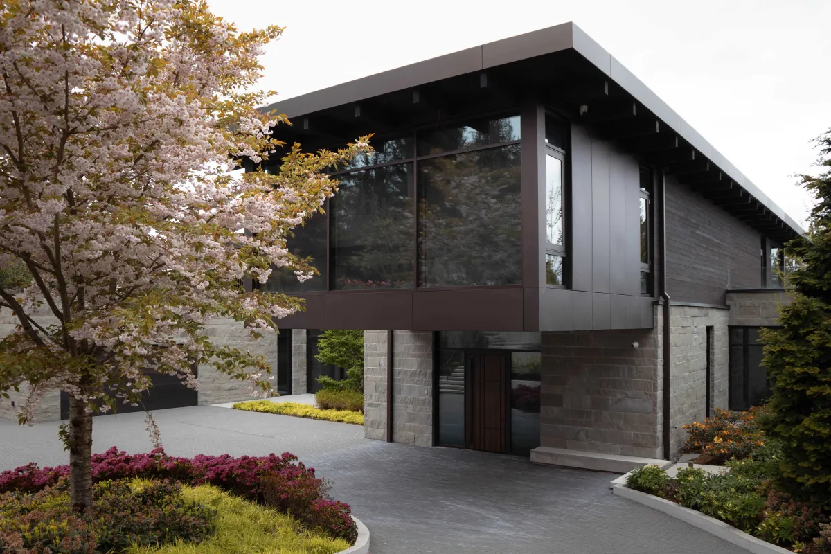 Vancouver residence curtain wall raico aluminum window 3