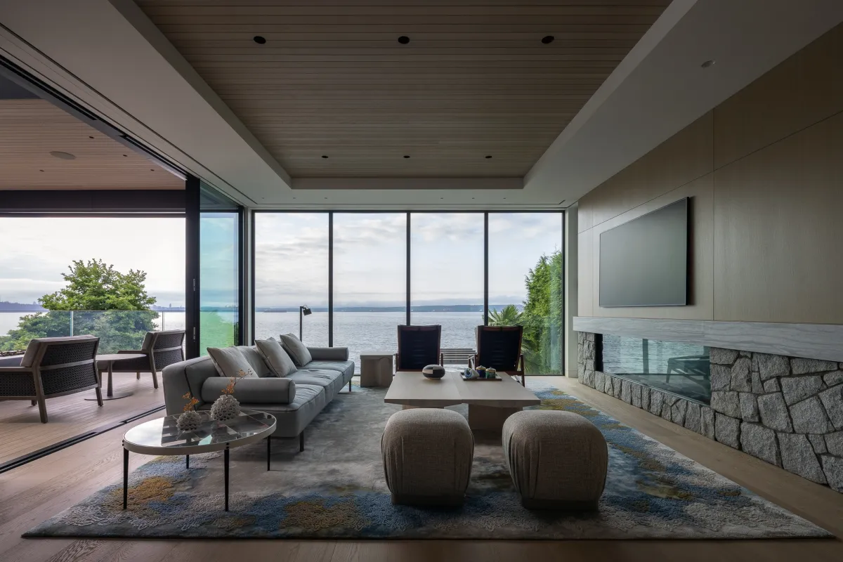 20250910 hlynsky 180 Edit Med