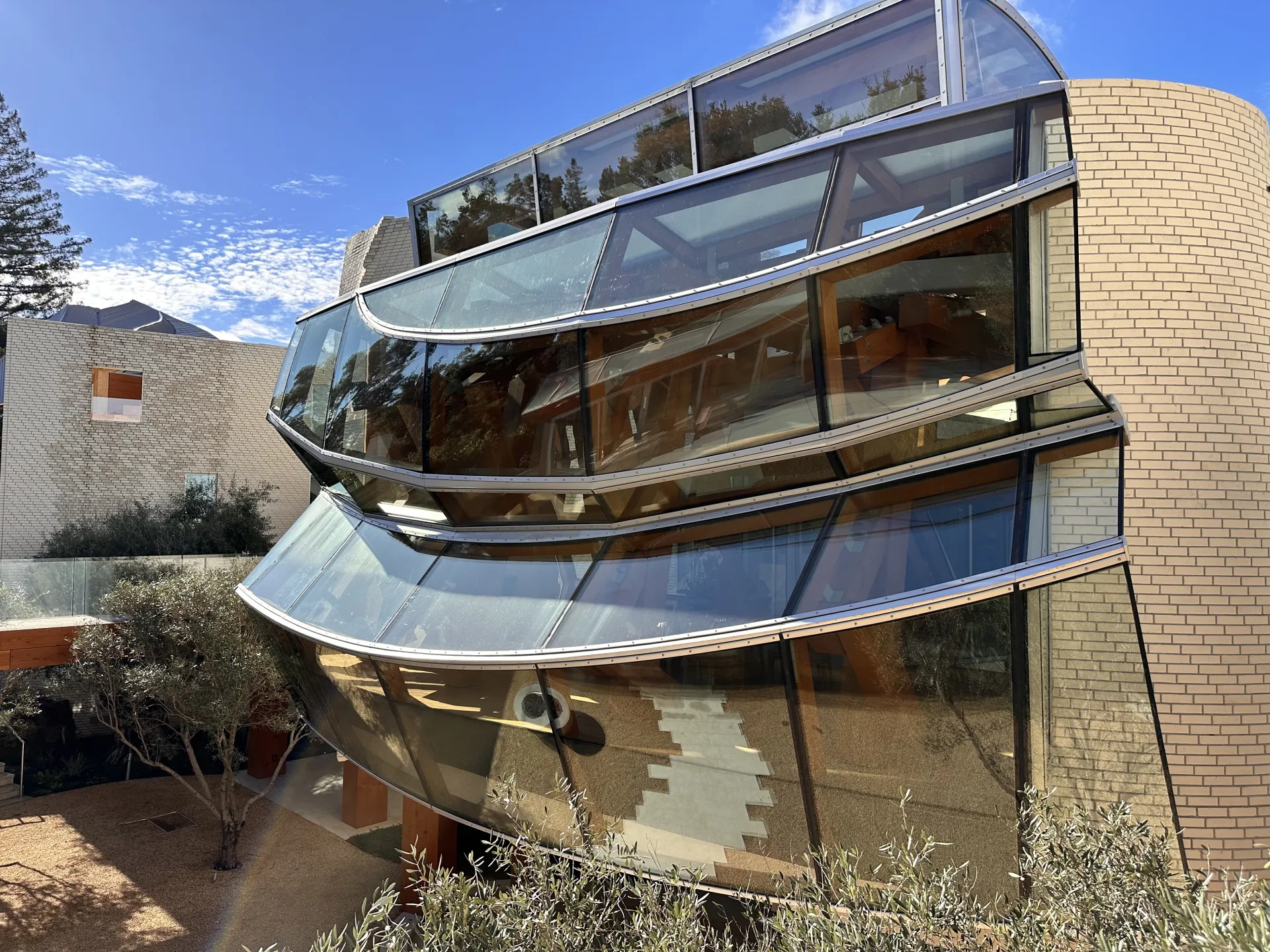 California residence shaped glass window curtain wall