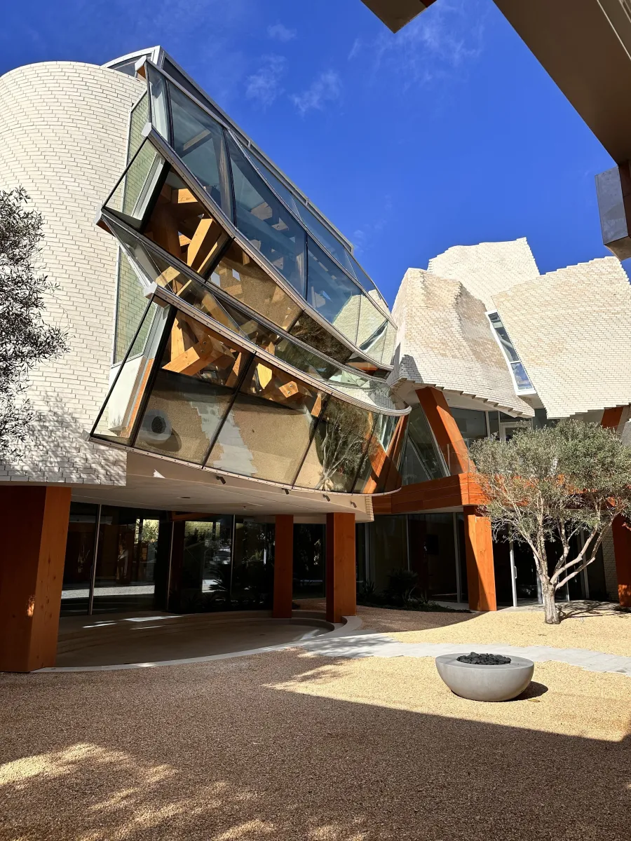 California residence exterior shaped glass window curtain wall