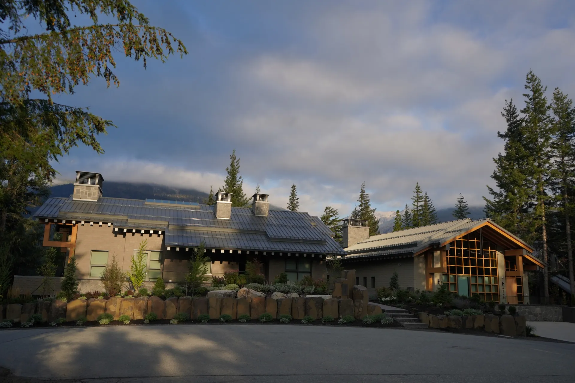 Whistler private residence raico timber curtain wall windows 8