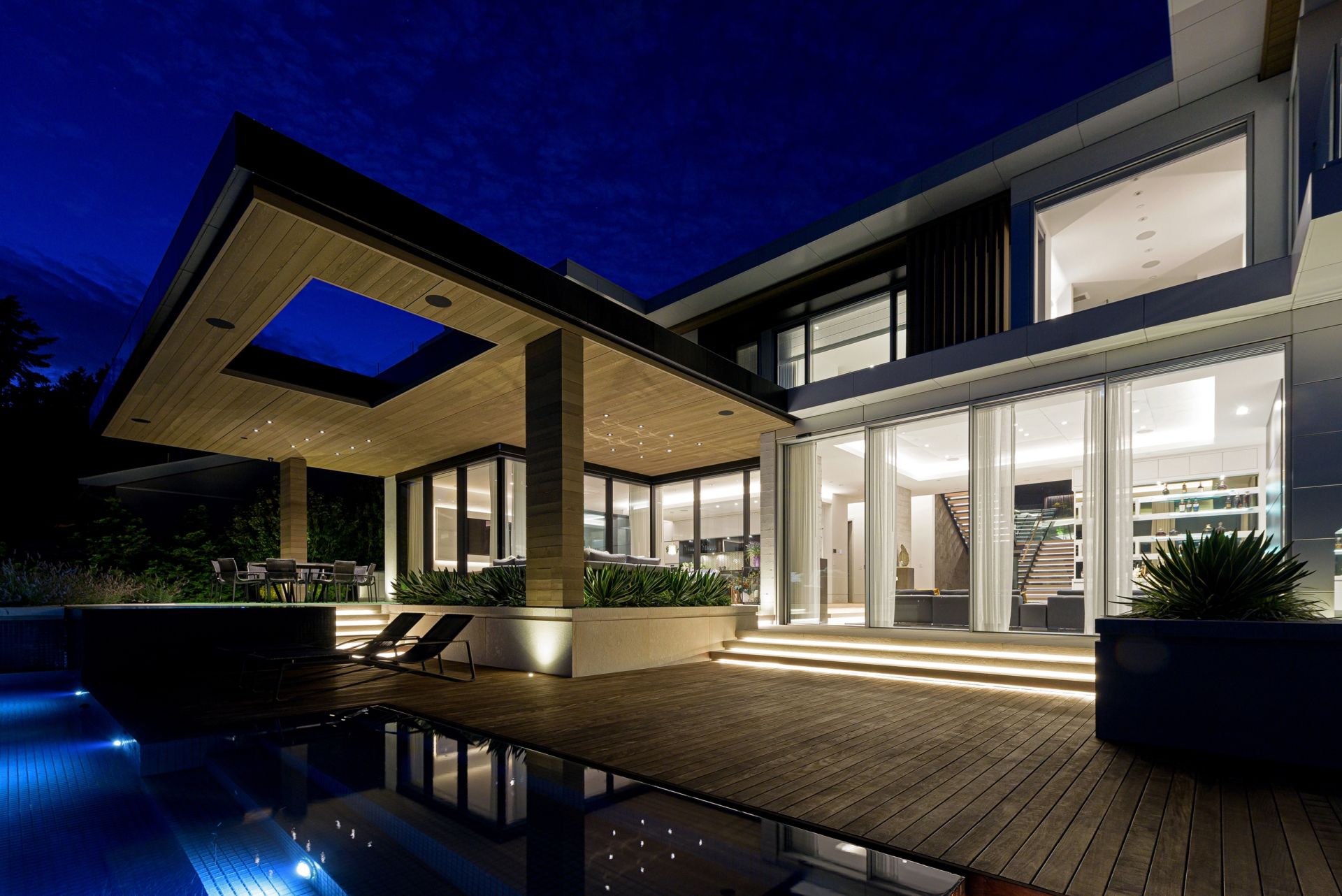 West Vancouver residence curtain wall raico thermai aluminum windows exterior 11