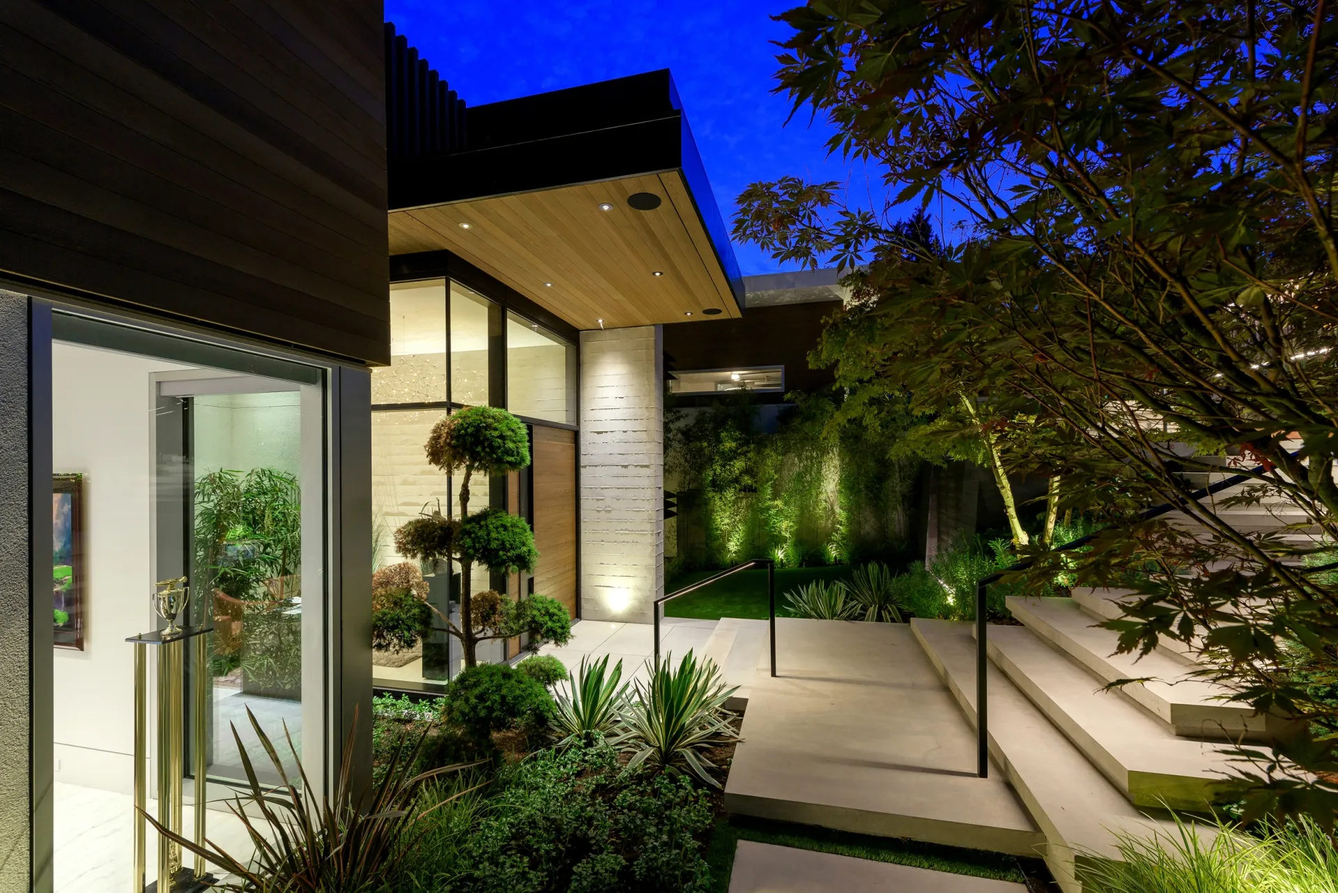 West Vancouver residence curtain wall raico thermai aluminum windows exterior 10